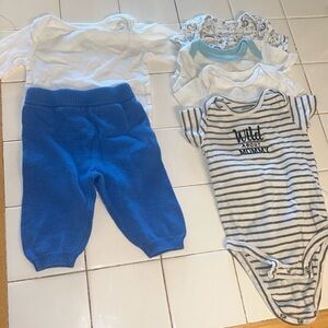 6 piece baby bundle (0-3/3month)